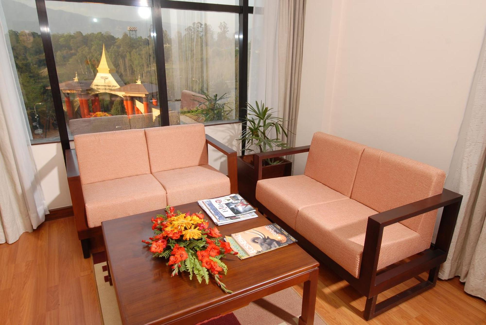 Airport Hotel Kathmandu Exterior photo